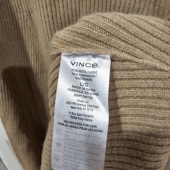 VINCE. Ribbed wool and cashmere-blend midi dress - Picture 6 of 6